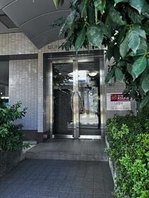 16/16 エントランス