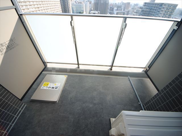 25/30 バルコニー