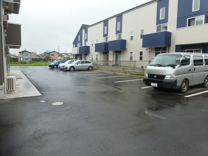 14/18 駐車場