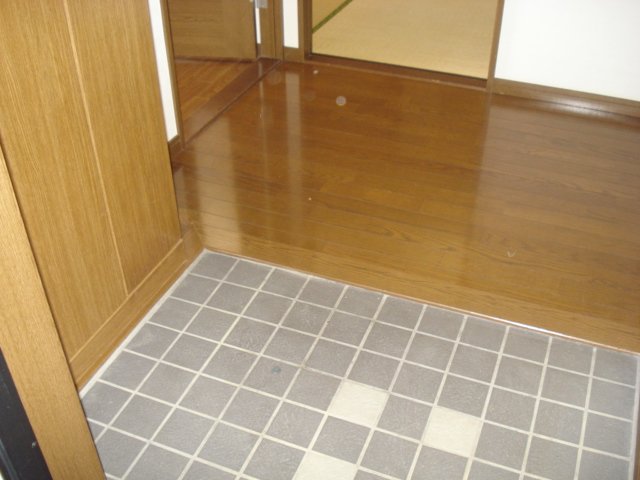 13/30 玄関