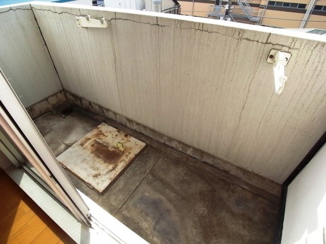 14/20 バルコニー