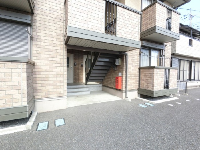 19/21 エントランス