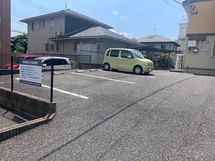 20/28 駐車場
