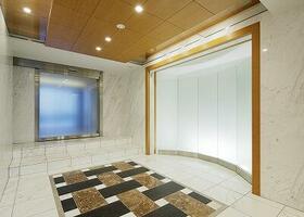 14/23 エントランス