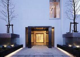 13/23 エントランス