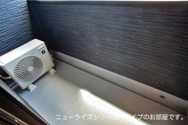 13/20 バルコニー