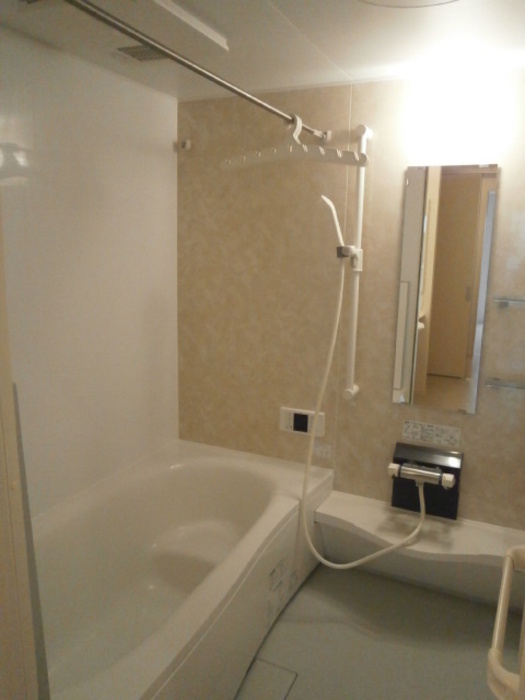 14/30 浴室