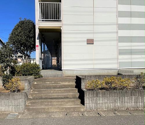 14/16 エントランス