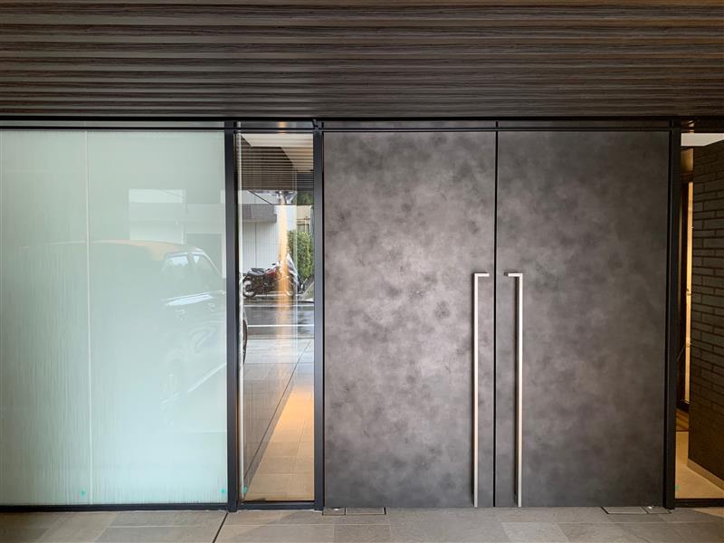 3/8 エントランス