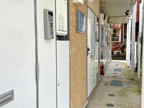 14/15 エントランス