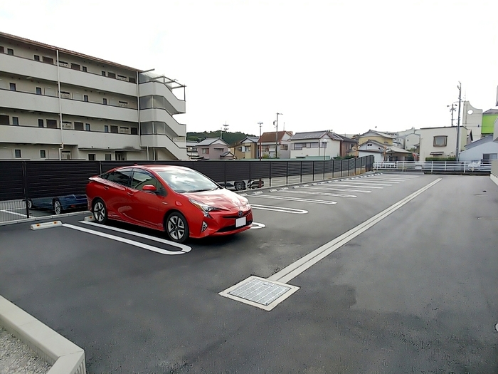 20/30 駐車場