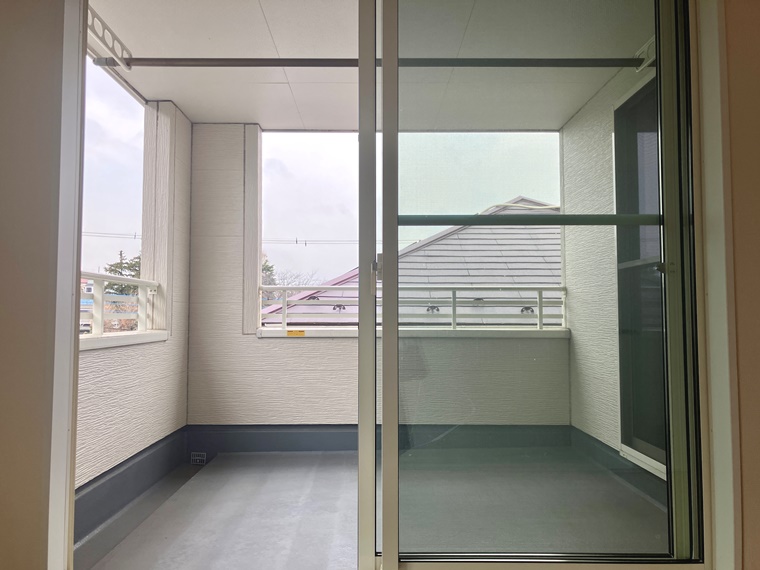 13/19 バルコニー