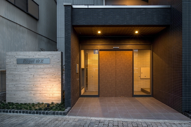 14/26 エントランス