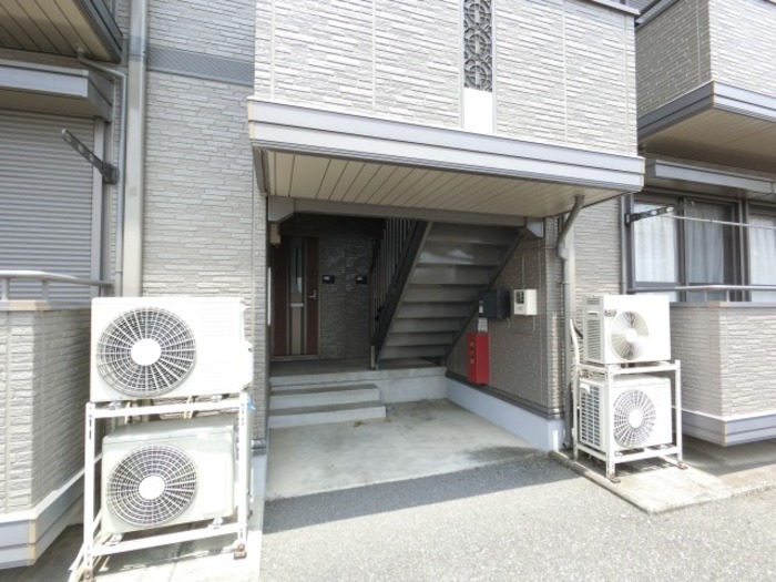 19/22 エントランス