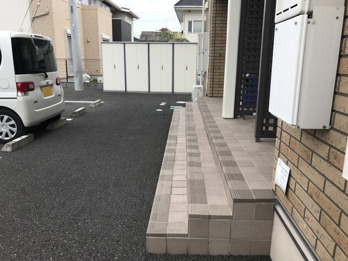 19/28 エントランス