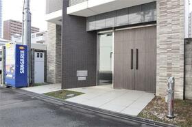 17/23 エントランス