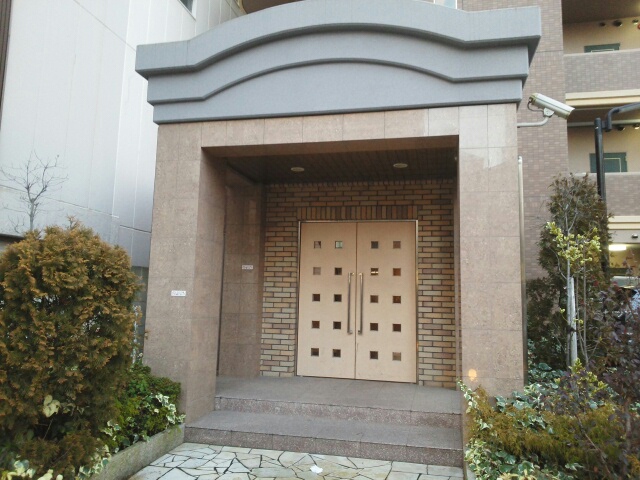 14/20 エントランス