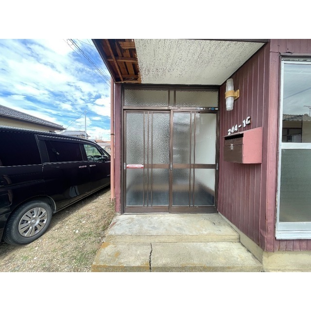 19/19 エントランス