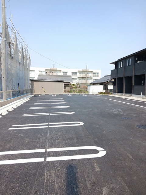 2/5 駐車場