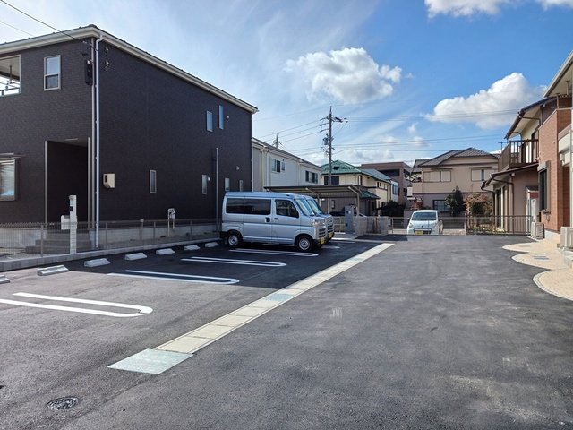 2/7 駐車場