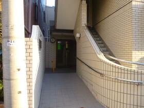 3/3 エントランス