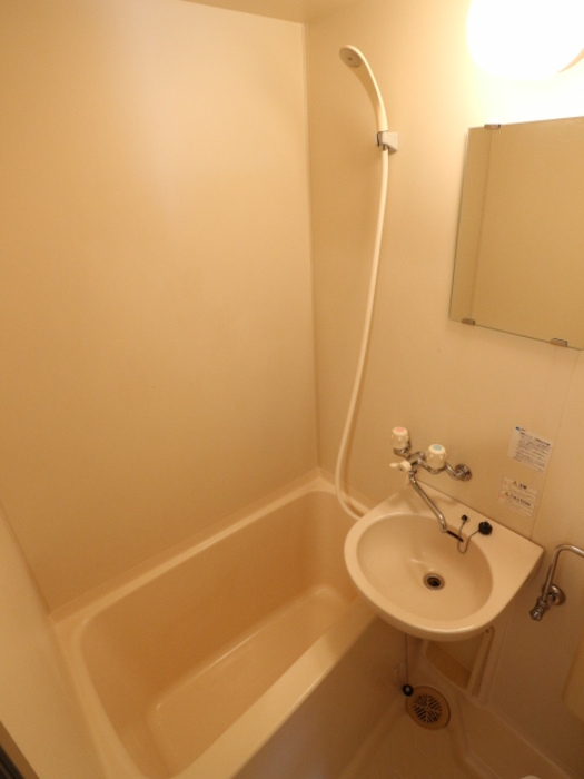7/15 浴室