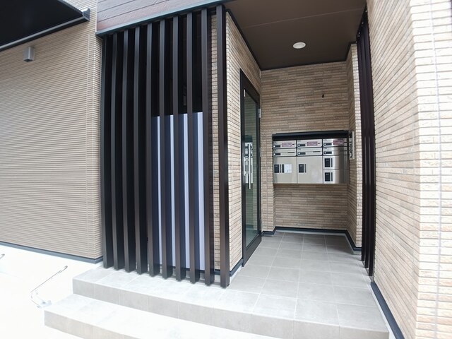 14/20 エントランス