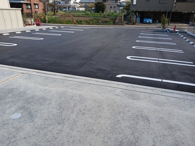 14/20 駐車場
