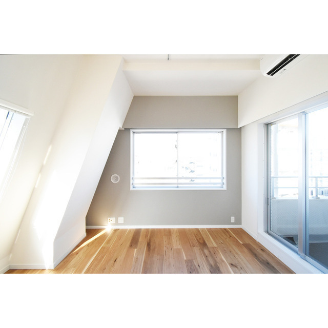 オーパスホームズ三田の間取り