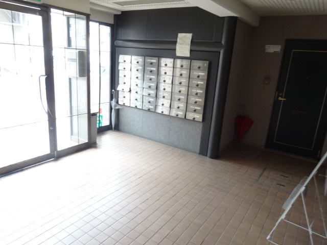 25/30 エントランス