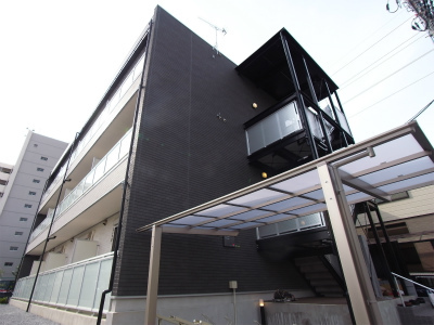 16/16 エントランス