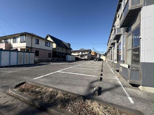 14/14 駐車場