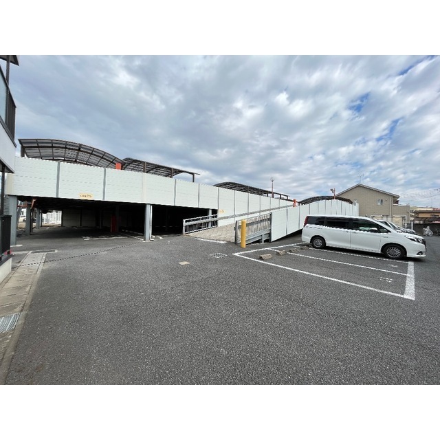 24/28 駐車場
