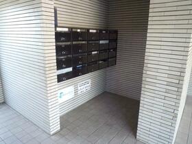 13/14 エントランス