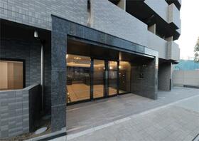 16/16 エントランス