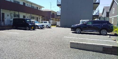 14/14 駐車場