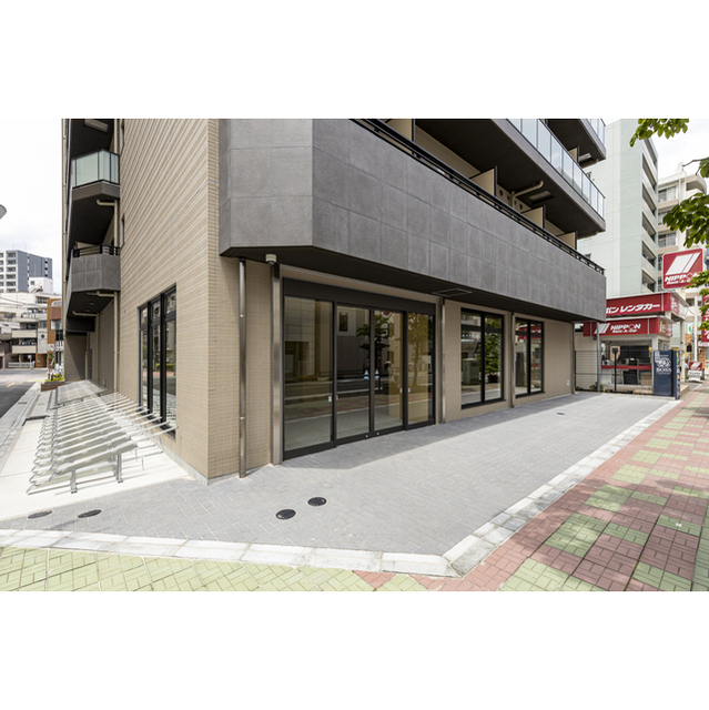 15/21 エントランス