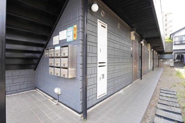 20/29 エントランス