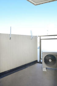 13/16 バルコニー