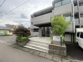 15/16 エントランス