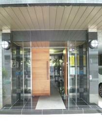 15/16 エントランス