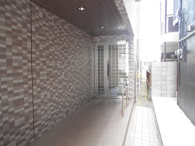 2/10 エントランス
