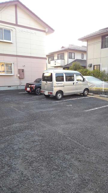 14/20 駐車場