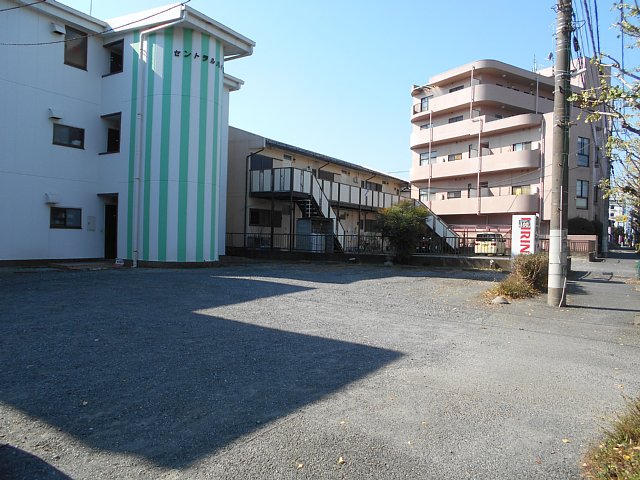 22/30 駐車場