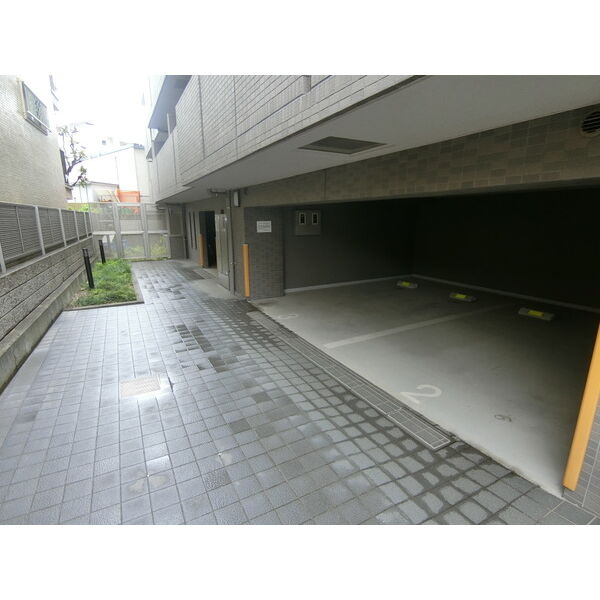 5/5 駐車場
