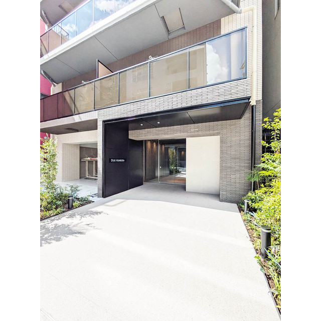 2/2 エントランス