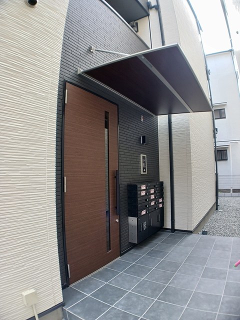 14/20 エントランス