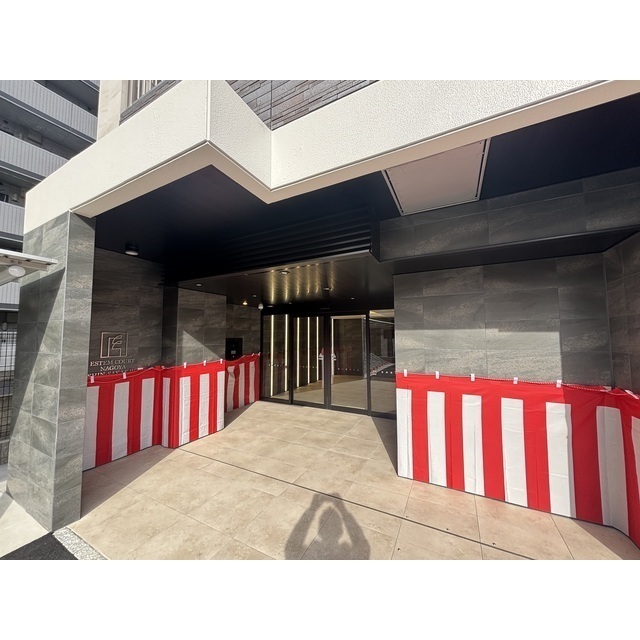 18/22 エントランス