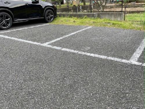 14/14 駐車場