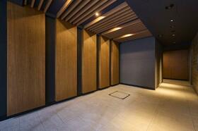 2/2 エントランス